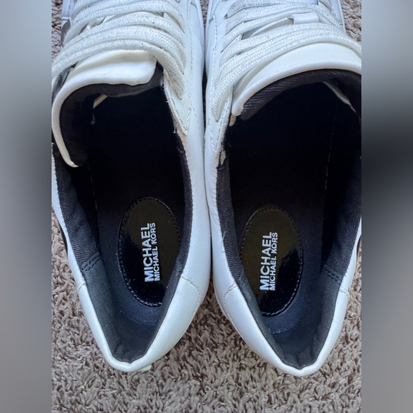 Michael Kors shoes - Picture 4 of 16